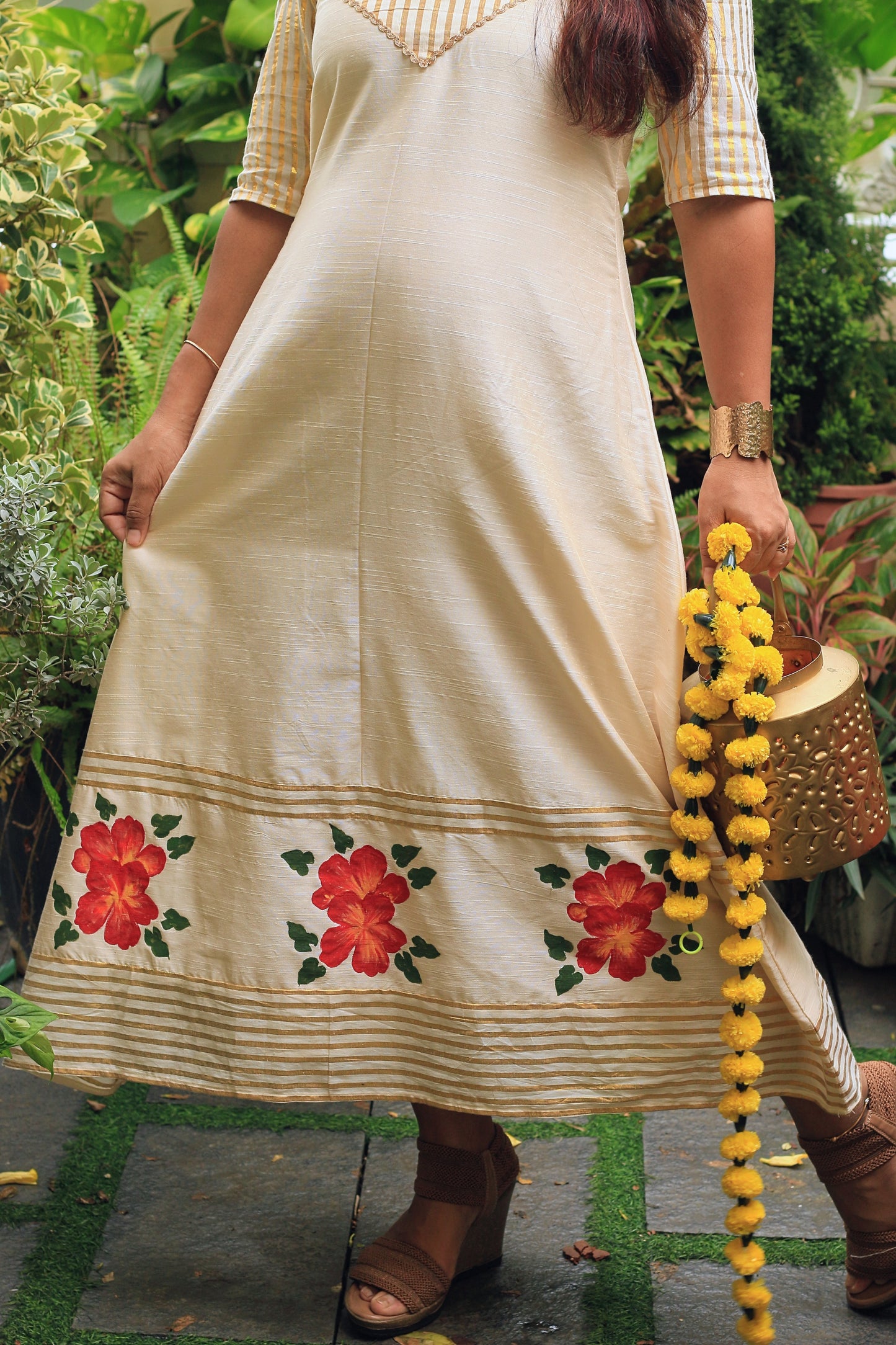 Kasavu Flora Elegance