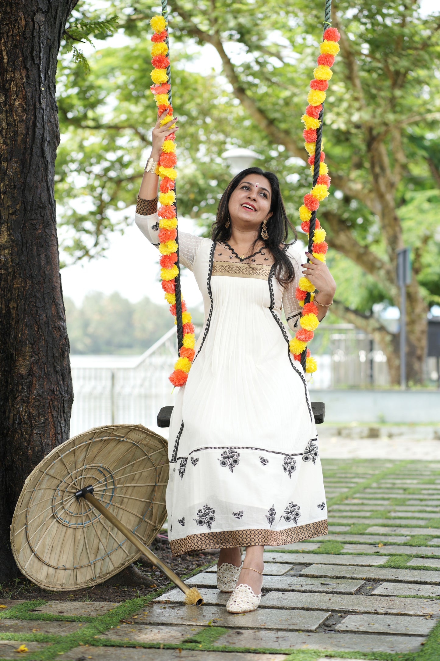 Ivory Noir Kasavu Anarkali
